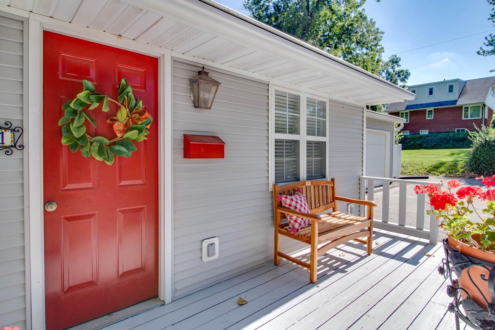 611 Division Street Alton, IL 62002 - Photo 4 of 59 Gallery Image 4