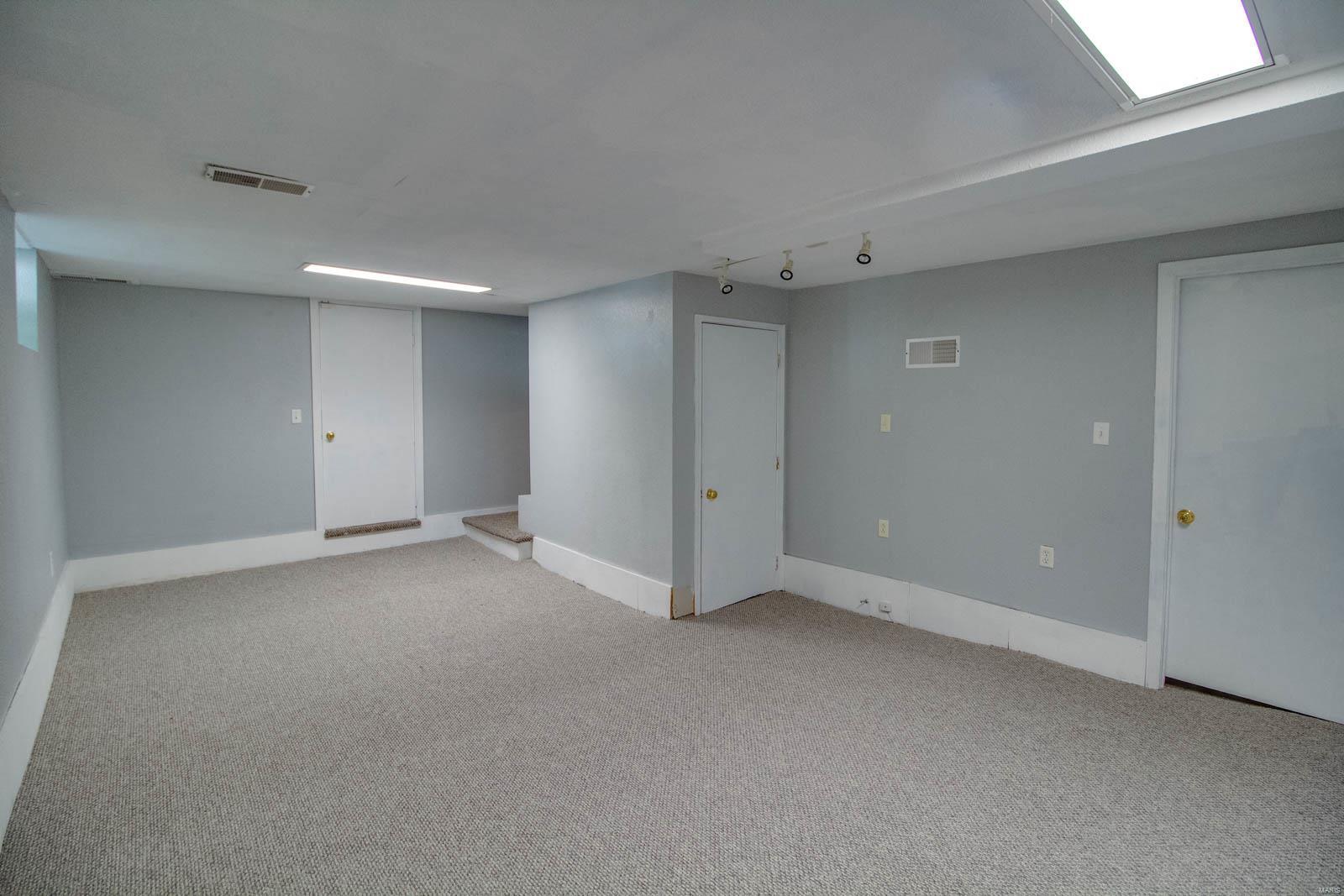 611 Division Street Alton, IL 62002 - Photo 35 of 59 Gallery Image 35