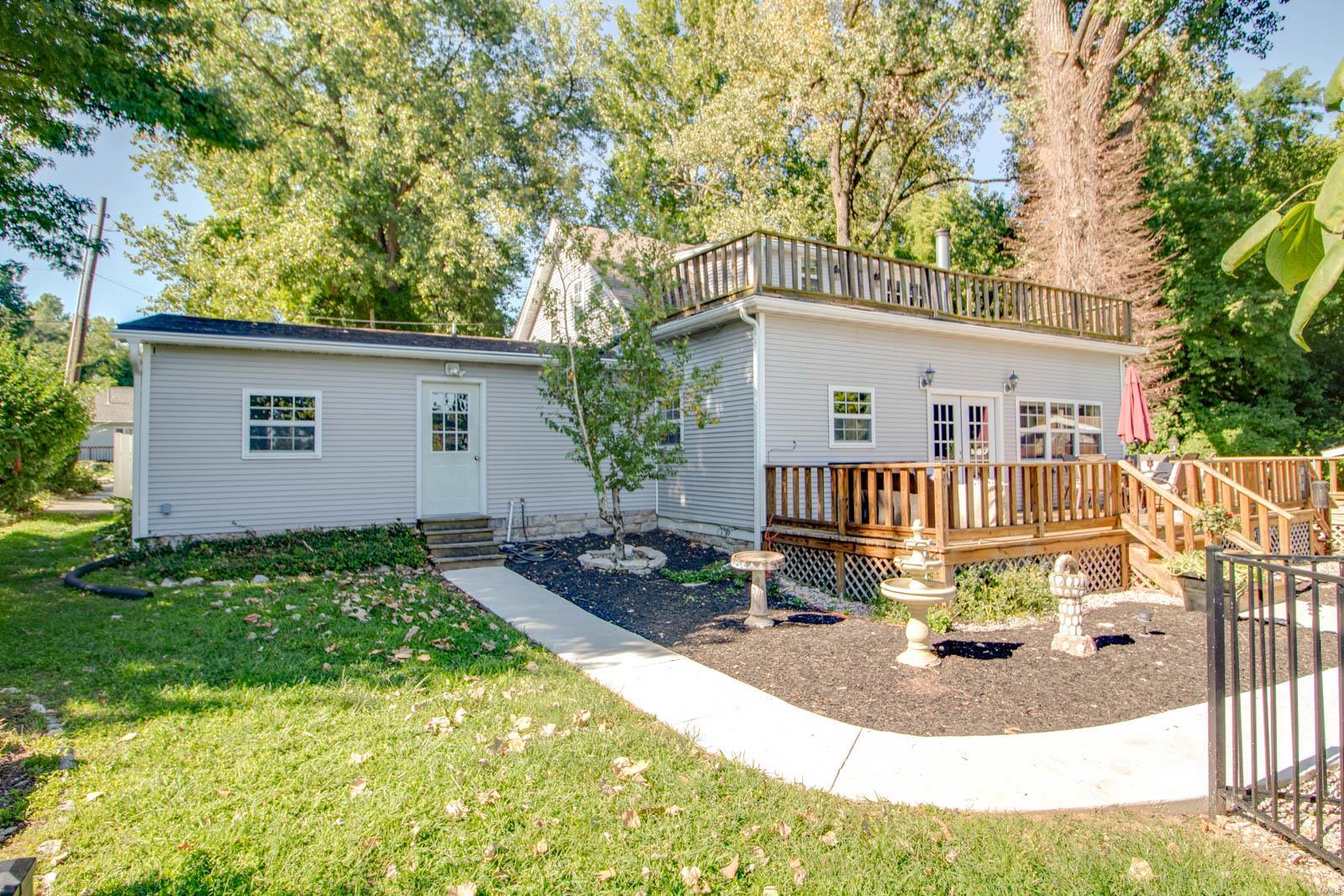 611 Division Street Alton, IL 62002 - Photo 42 of 59 Gallery Image 42