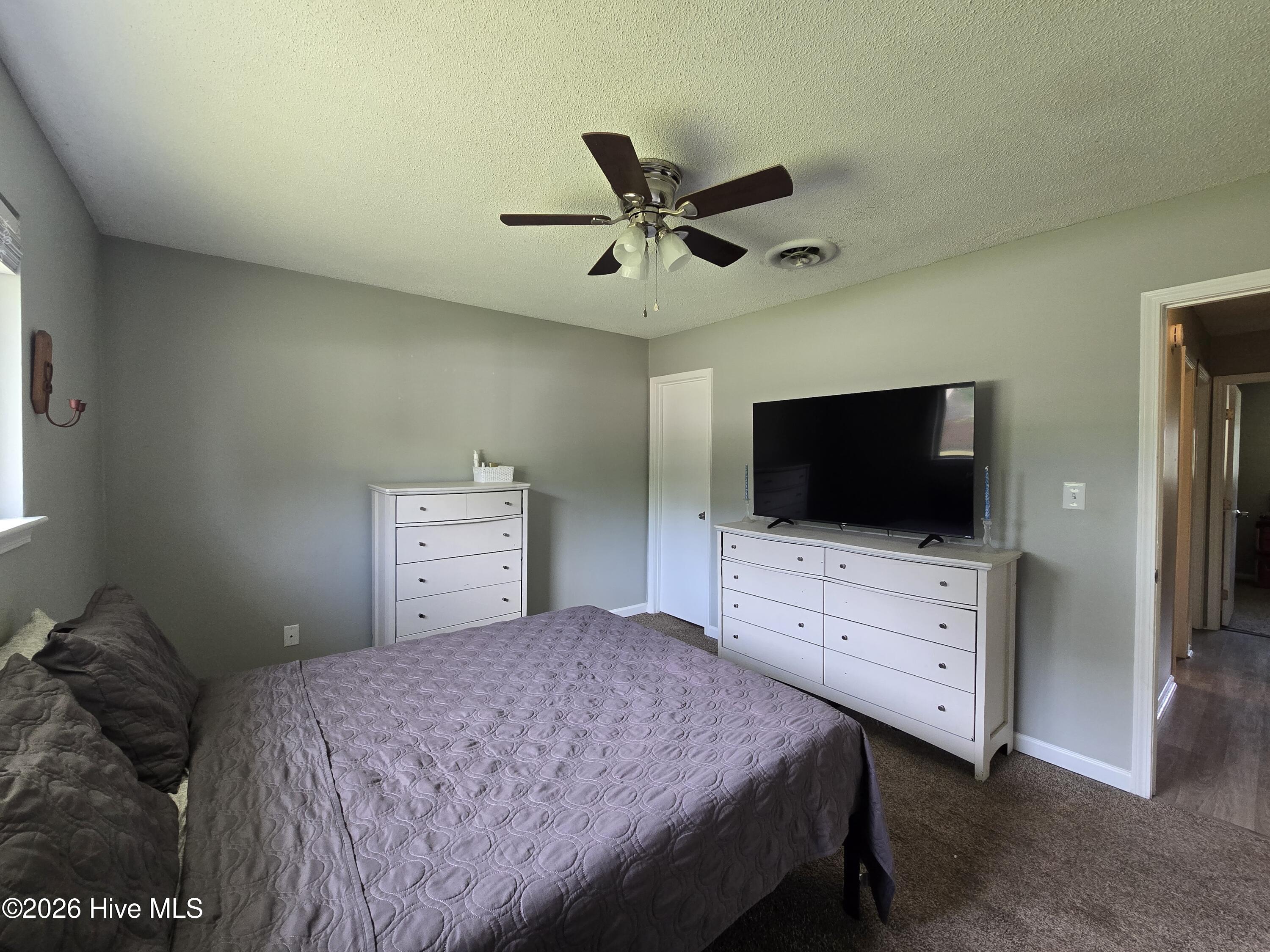 504 Dennis Road Jacksonville, NC 28546 - Photo 11 of 20 20260505_153625