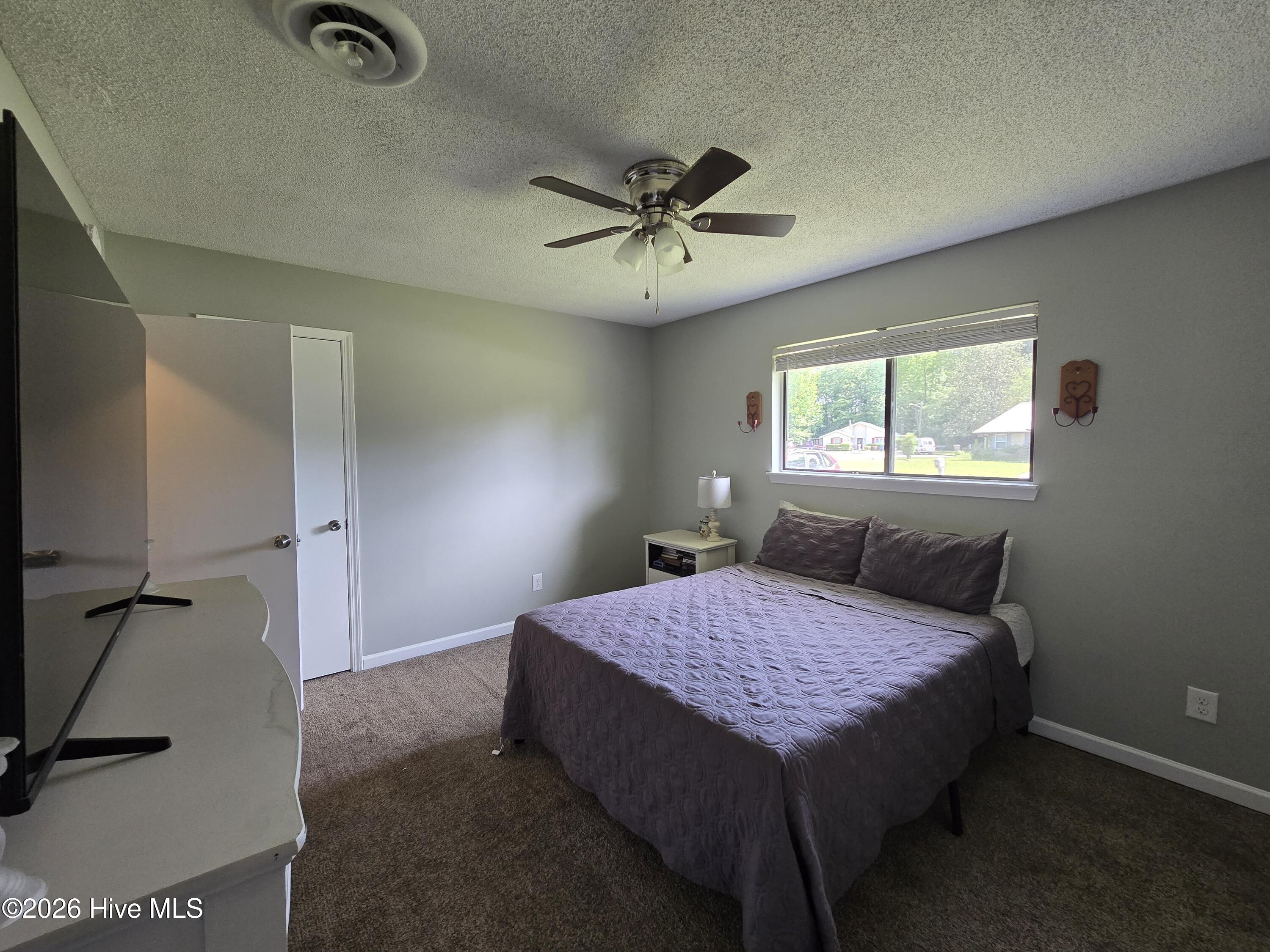 504 Dennis Road Jacksonville, NC 28546 - Photo 13 of 20 20260505_153648