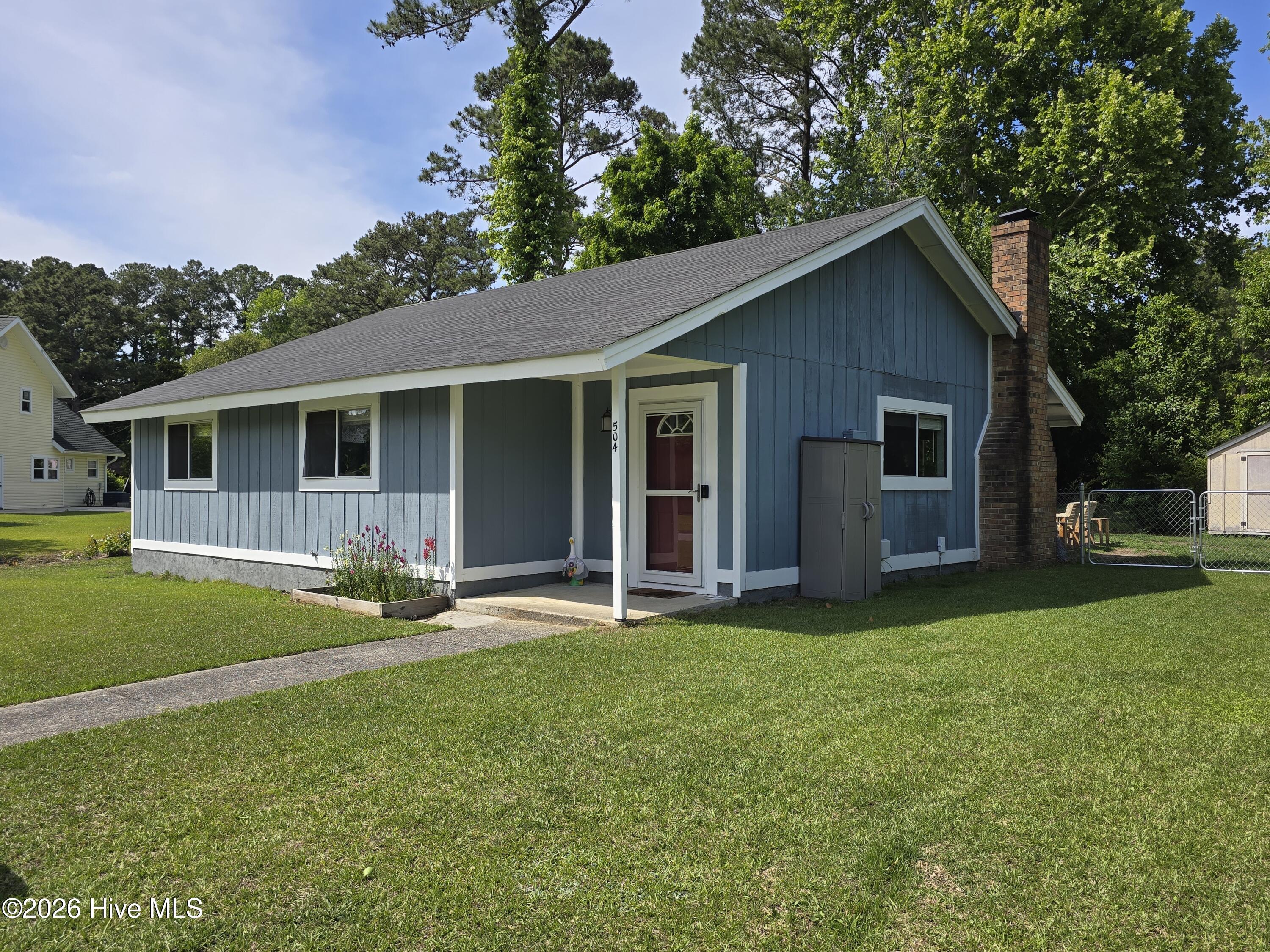 504 Dennis Road Jacksonville, NC 28546 - Photo 3 of 20 20260505_153133