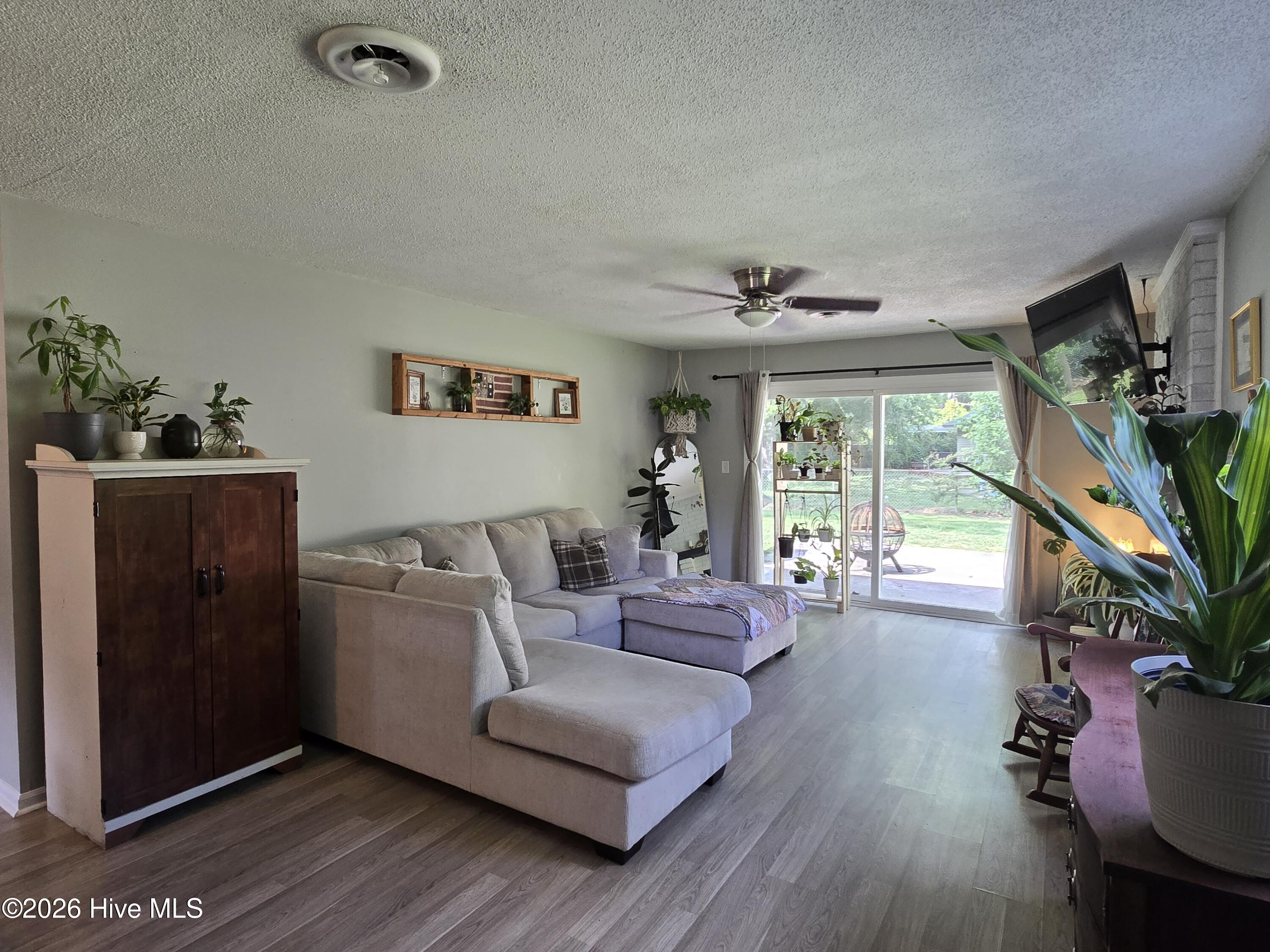504 Dennis Road Jacksonville, NC 28546 - Photo 4 of 20 20260505_153350