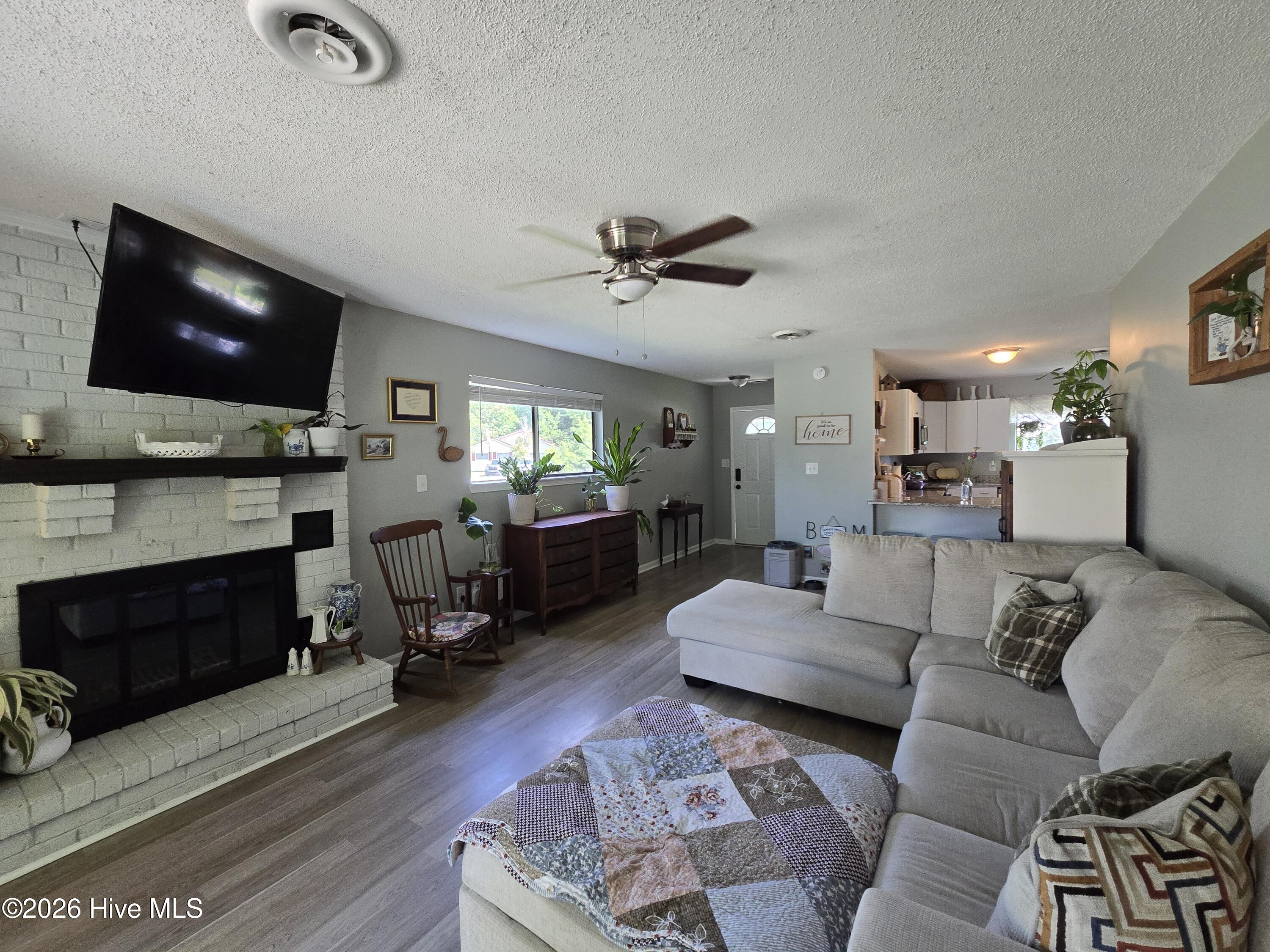 504 Dennis Road Jacksonville, NC 28546 - Photo 5 of 20 20260505_153422