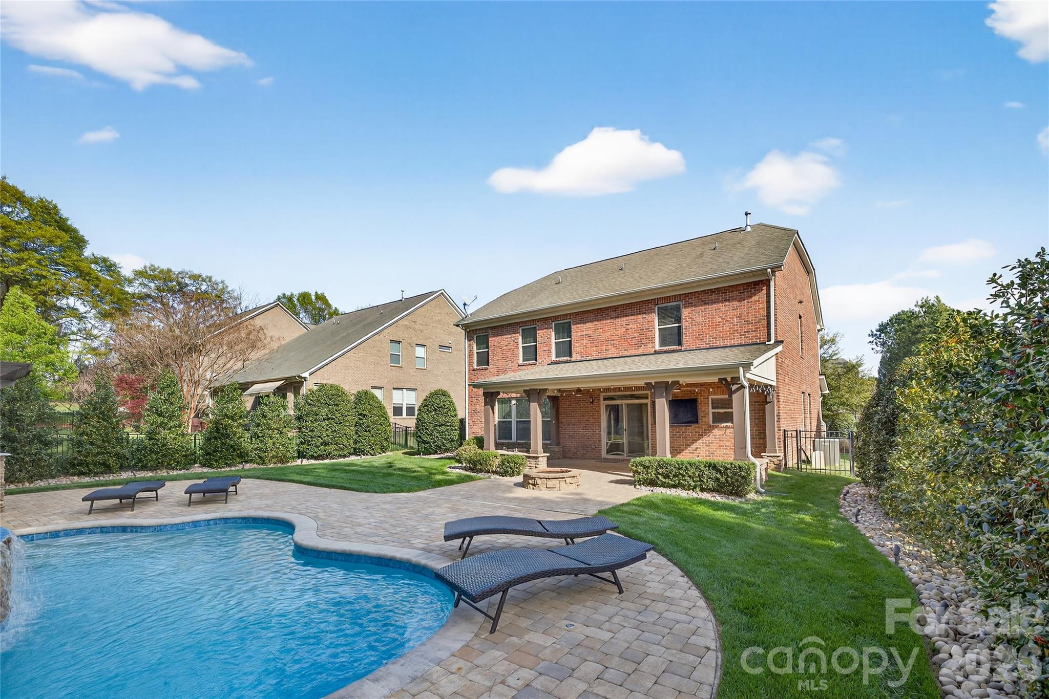 1011 Rock Forest Way Fort Mill, SC 29707 - Photo 24 of 33