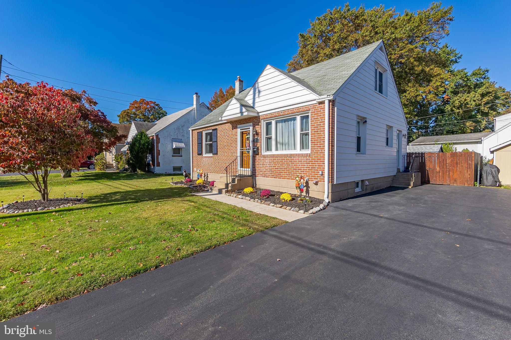 553 7th Avenue Swarthmore, PA 19081 - Photo 3 of 39