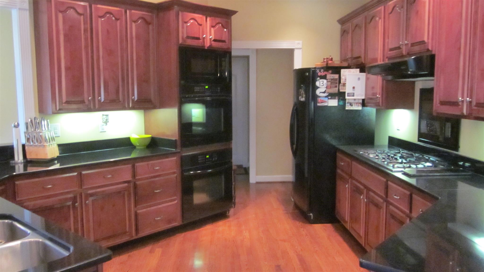 620 Mobley Road Clarksville, TN 37043 - Photo 8 of 30 Gallery Image 8