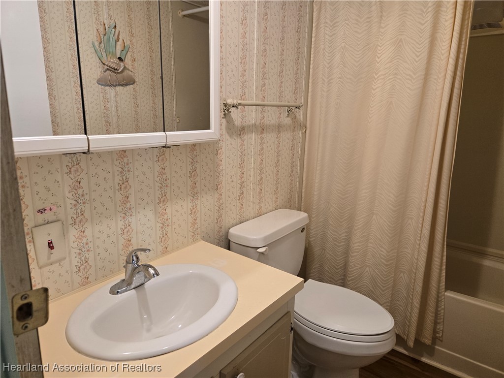 2131 Fiesta Way Sebring, FL 33872 - Photo 17 of 34