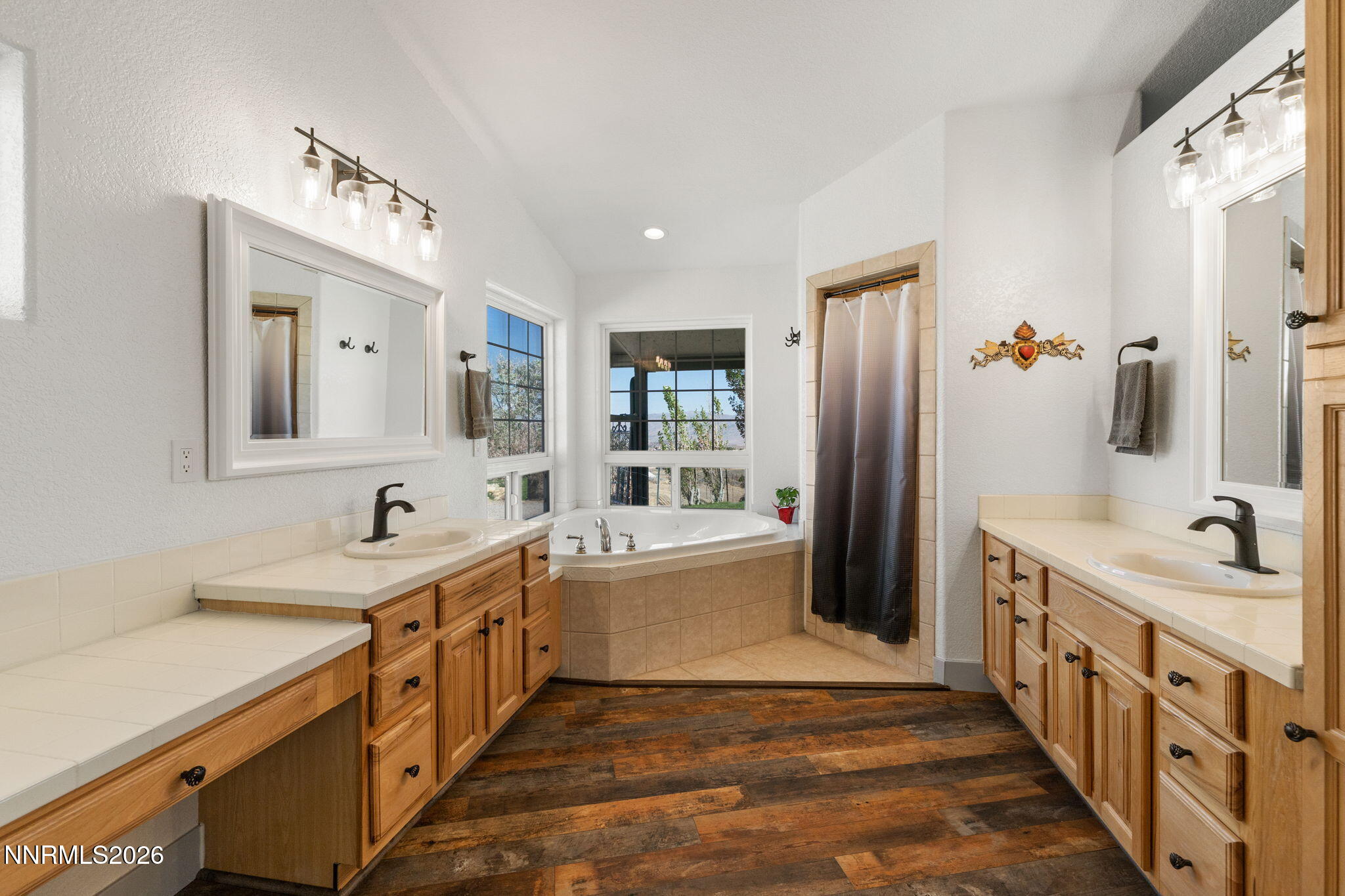 15030 North Red Rock Road Reno, NV 89508 - Photo 32 of 57 31-web-or-mls-15035 N Red Rock-32