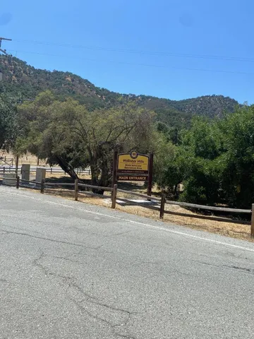 a view of a sign board