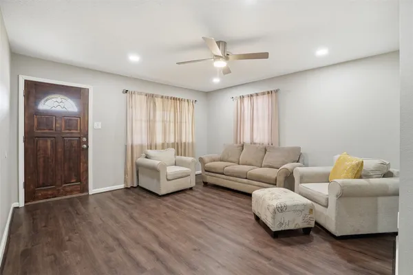 $265,000 | 3517 Longwood Drive, Pasadena, TX 77503