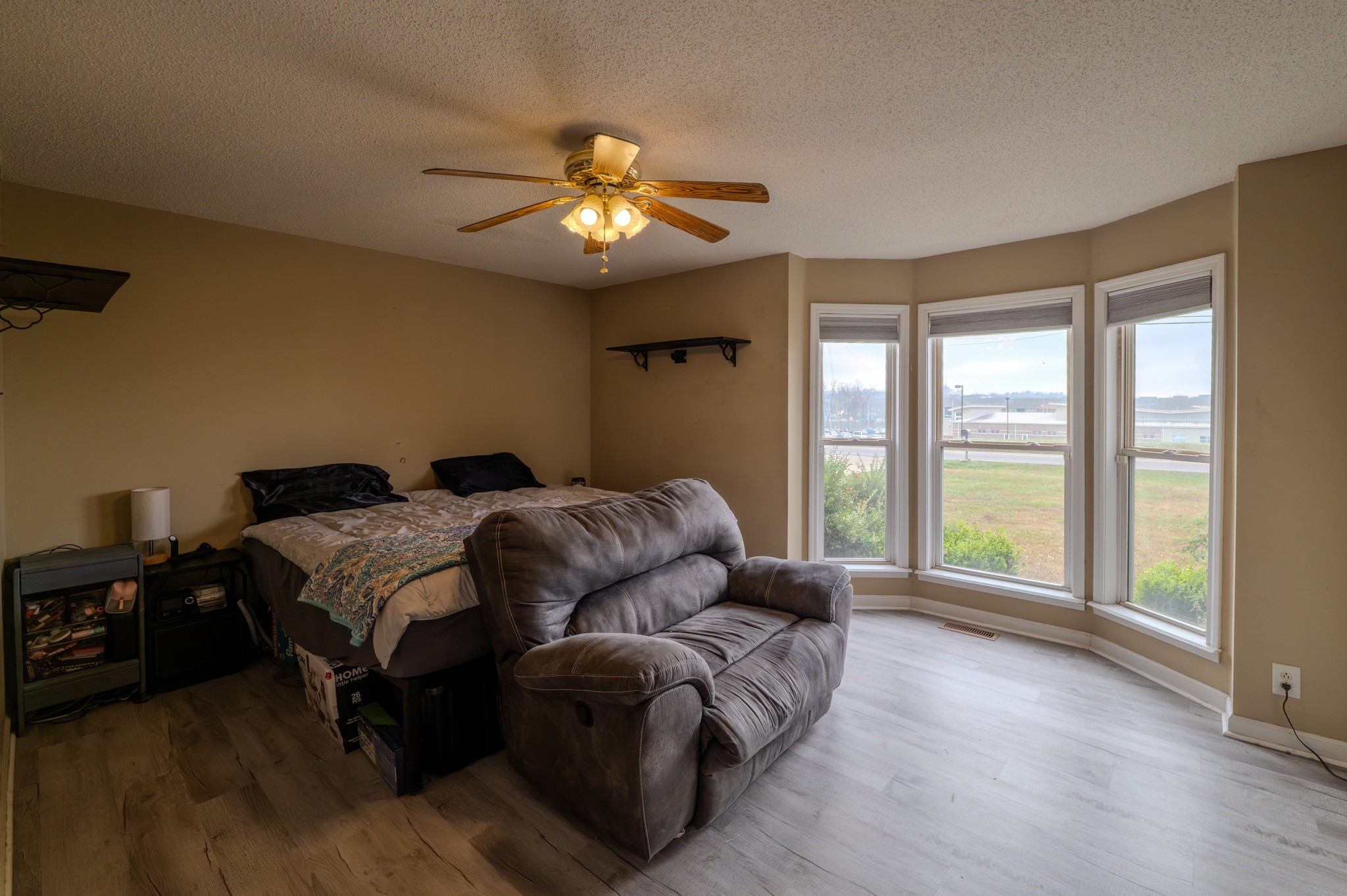 1735 Hazelwood Road Clarksville, TN 37042 - Photo 6 of 23 a spacious bedroom with a bed and a large window