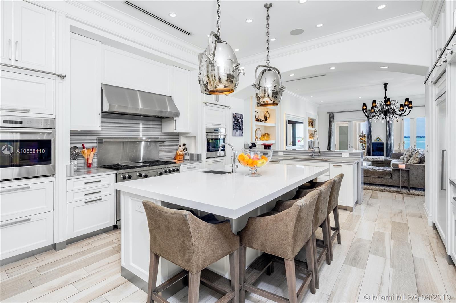 4330 North Bay Road Miami Beach, FL 33140 - Photo 11 of 47 Gallery Image 11