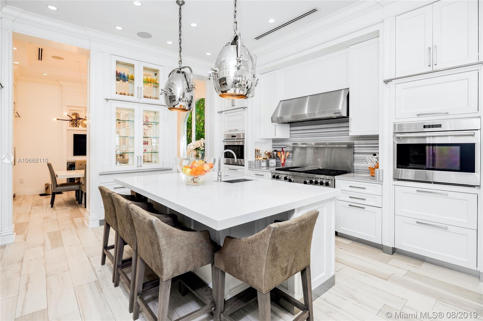 4330 North Bay Road Miami Beach, FL 33140 - Photo 12 of 47 Gallery Image 12