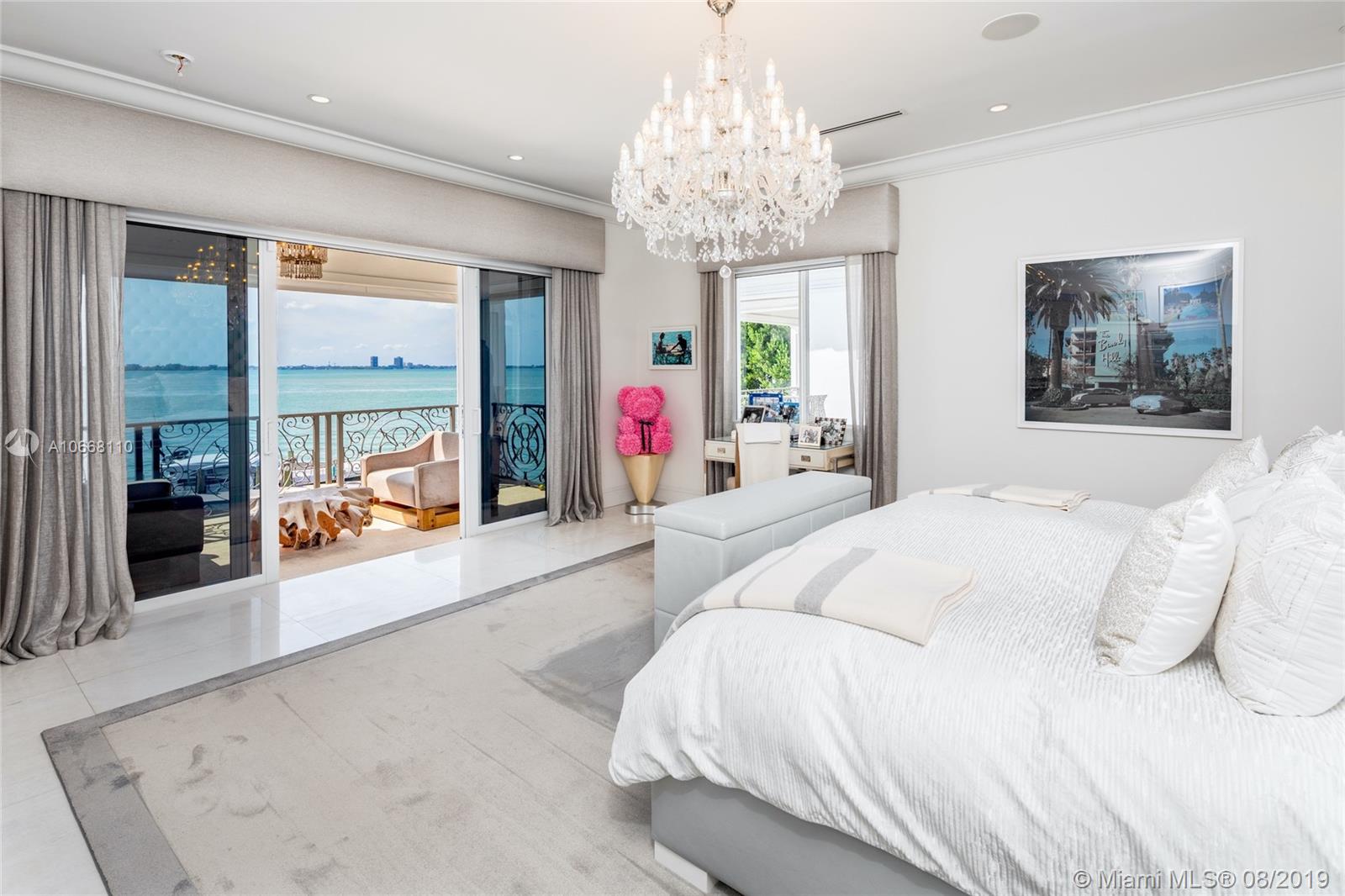 4330 North Bay Road Miami Beach, FL 33140 - Photo 15 of 47 Gallery Image 15