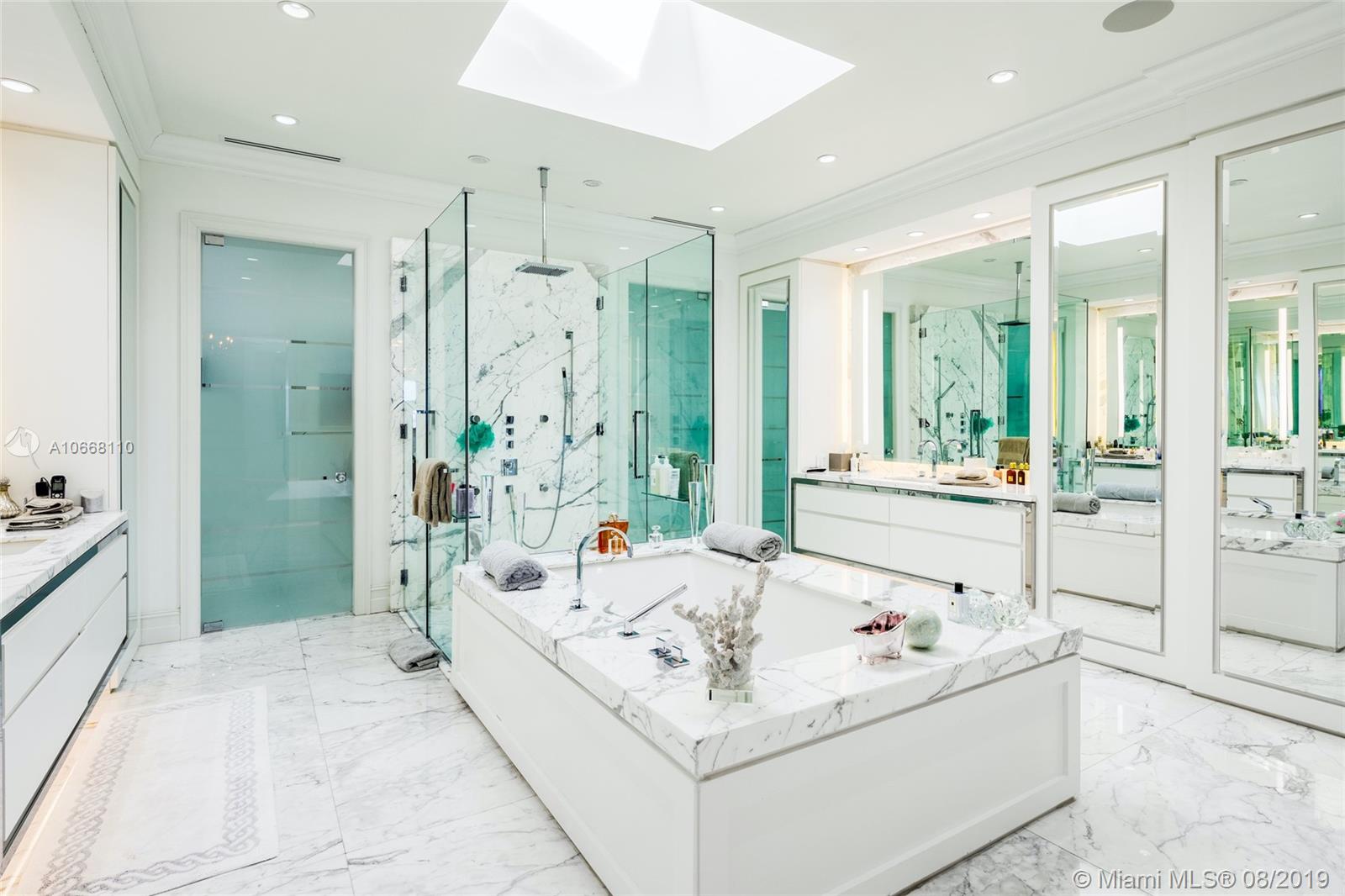 4330 North Bay Road Miami Beach, FL 33140 - Photo 16 of 47 Gallery Image 16