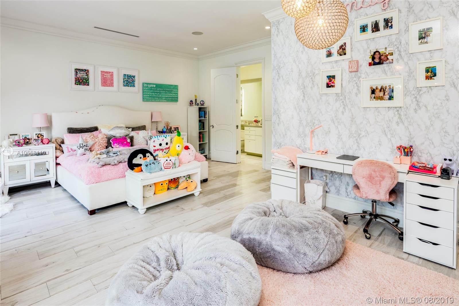 4330 North Bay Road Miami Beach, FL 33140 - Photo 29 of 47 Gallery Image 29