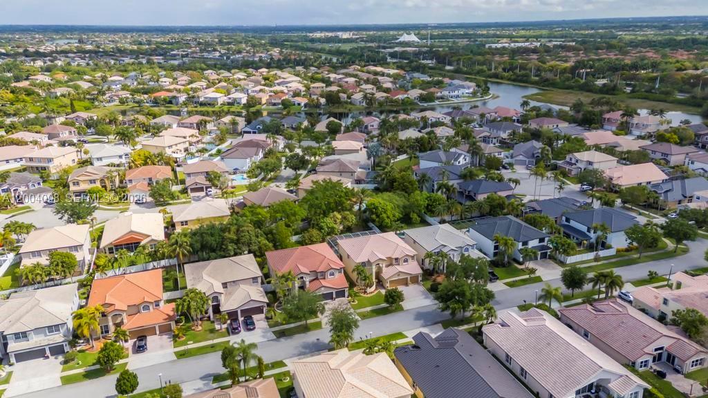 17407 Southwest 36th Street Miramar, FL 33029 - Photo 36 of 47