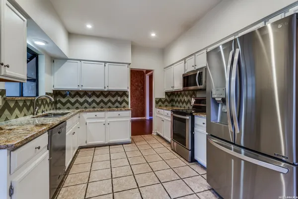 $2,100 | 9394 Lamerton Street, San Antonio, TX 78250