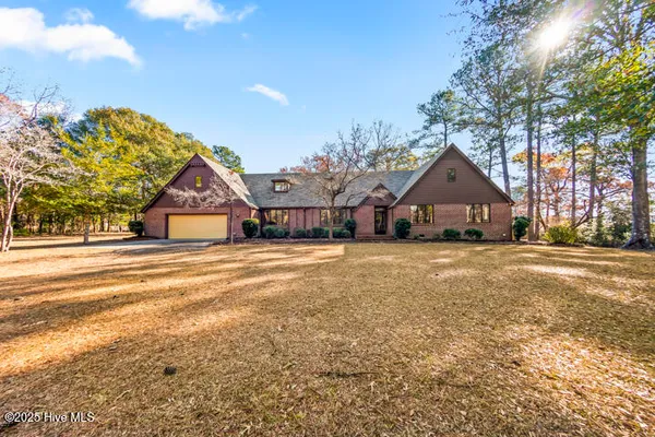 $641,400 | 759 Country Club Drive West, Minnesott Beach, NC 28510