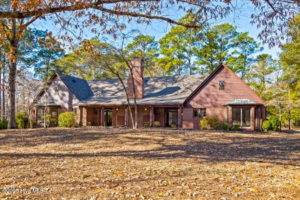 $641,400 | 759 Country Club Drive West, Minnesott Beach, NC 28510