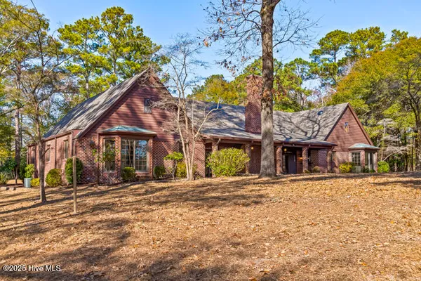 $641,400 | 759 Country Club Drive West, Minnesott Beach, NC 28510