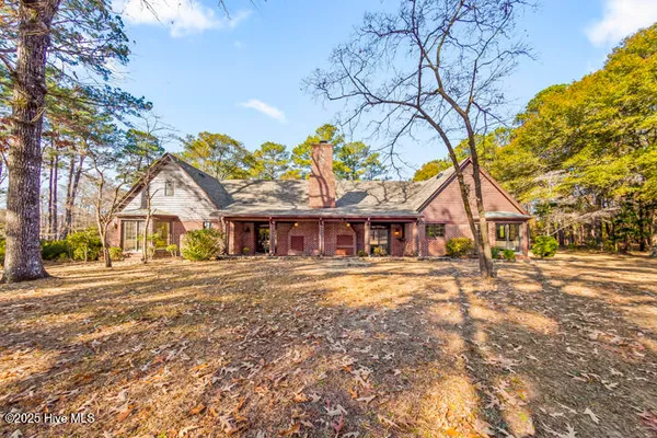 $641,400 | 759 Country Club Drive West, Minnesott Beach, NC 28510