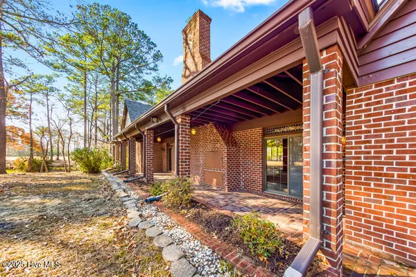 $641,400 | 759 Country Club Drive West, Minnesott Beach, NC 28510