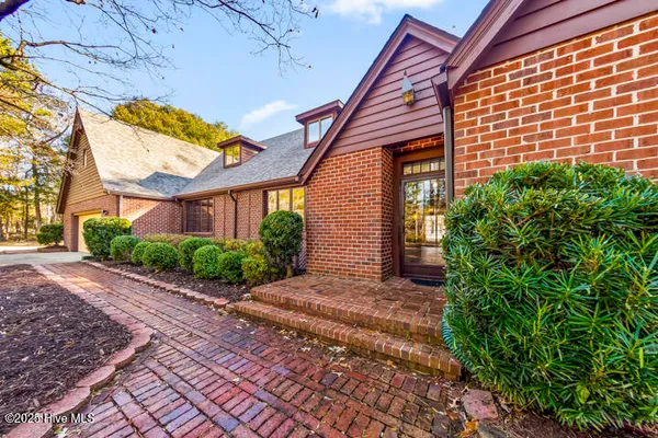 $641,400 | 759 Country Club Drive West, Minnesott Beach, NC 28510