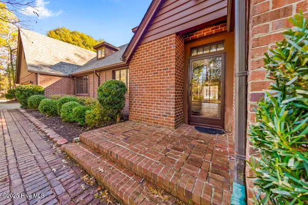 $641,400 | 759 Country Club Drive West, Minnesott Beach, NC 28510