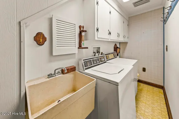 $641,400 | 759 Country Club Drive West, Minnesott Beach, NC 28510