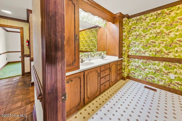 $641,400 | 759 Country Club Drive West, Minnesott Beach, NC 28510