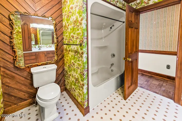 $641,400 | 759 Country Club Drive West, Minnesott Beach, NC 28510