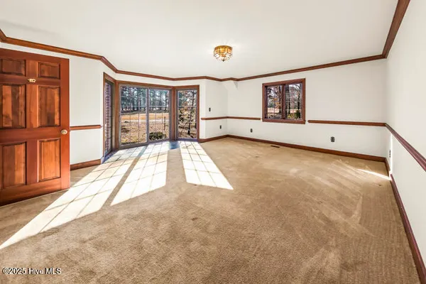 $641,400 | 759 Country Club Drive West, Minnesott Beach, NC 28510