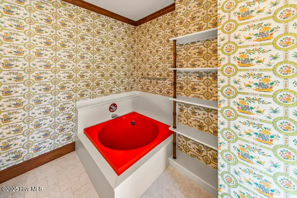 $641,400 | 759 Country Club Drive West, Minnesott Beach, NC 28510