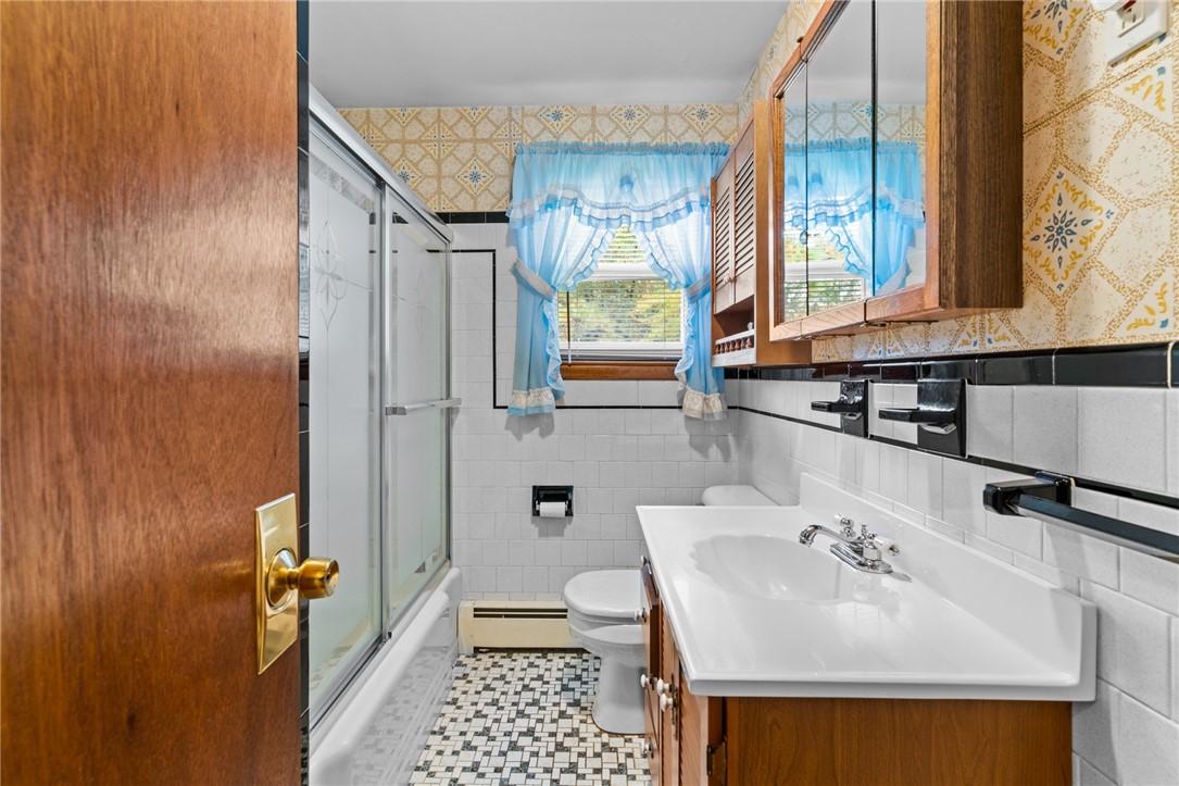 4 Long Pond Road Coventry, RI 02816 - Photo 16 of 36