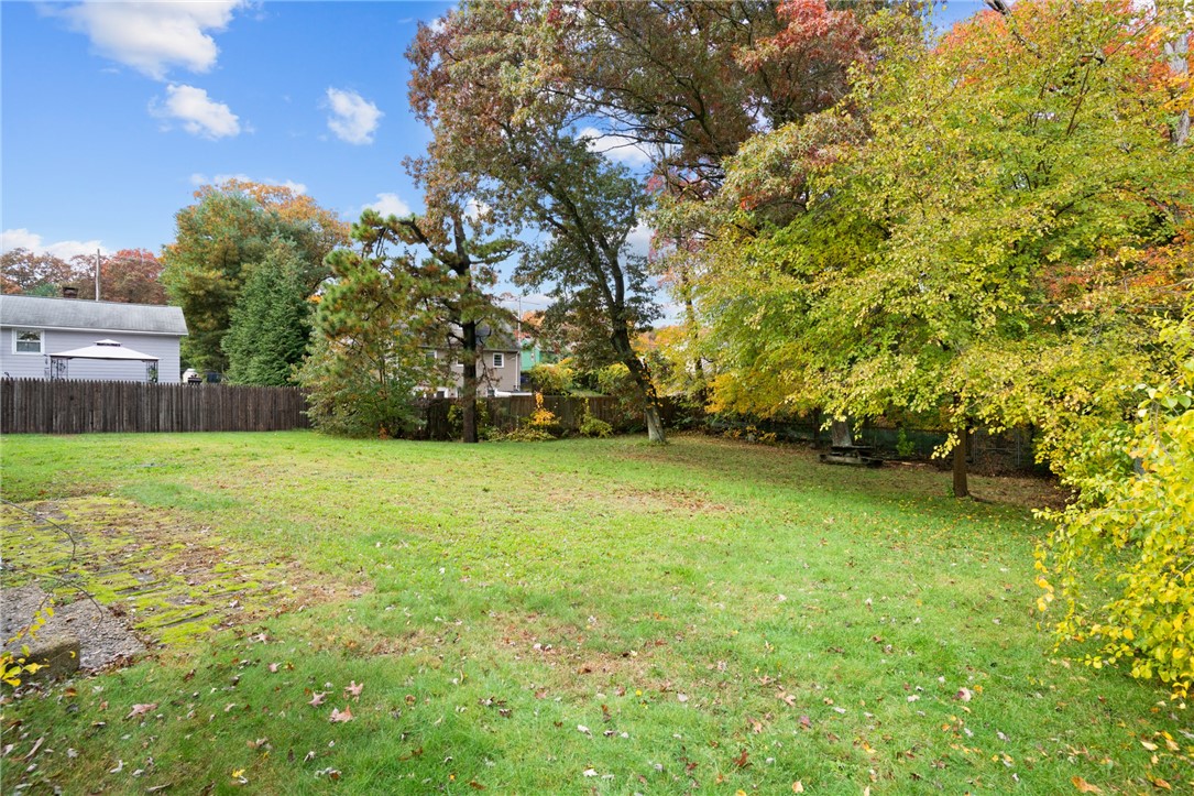 4 Long Pond Road Coventry, RI 02816 - Photo 8 of 36