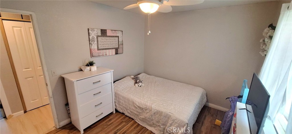 14822 Crofton Lane Helendale, CA 92342 - Photo 24 of 33 a bathroom with a sink and a mirror