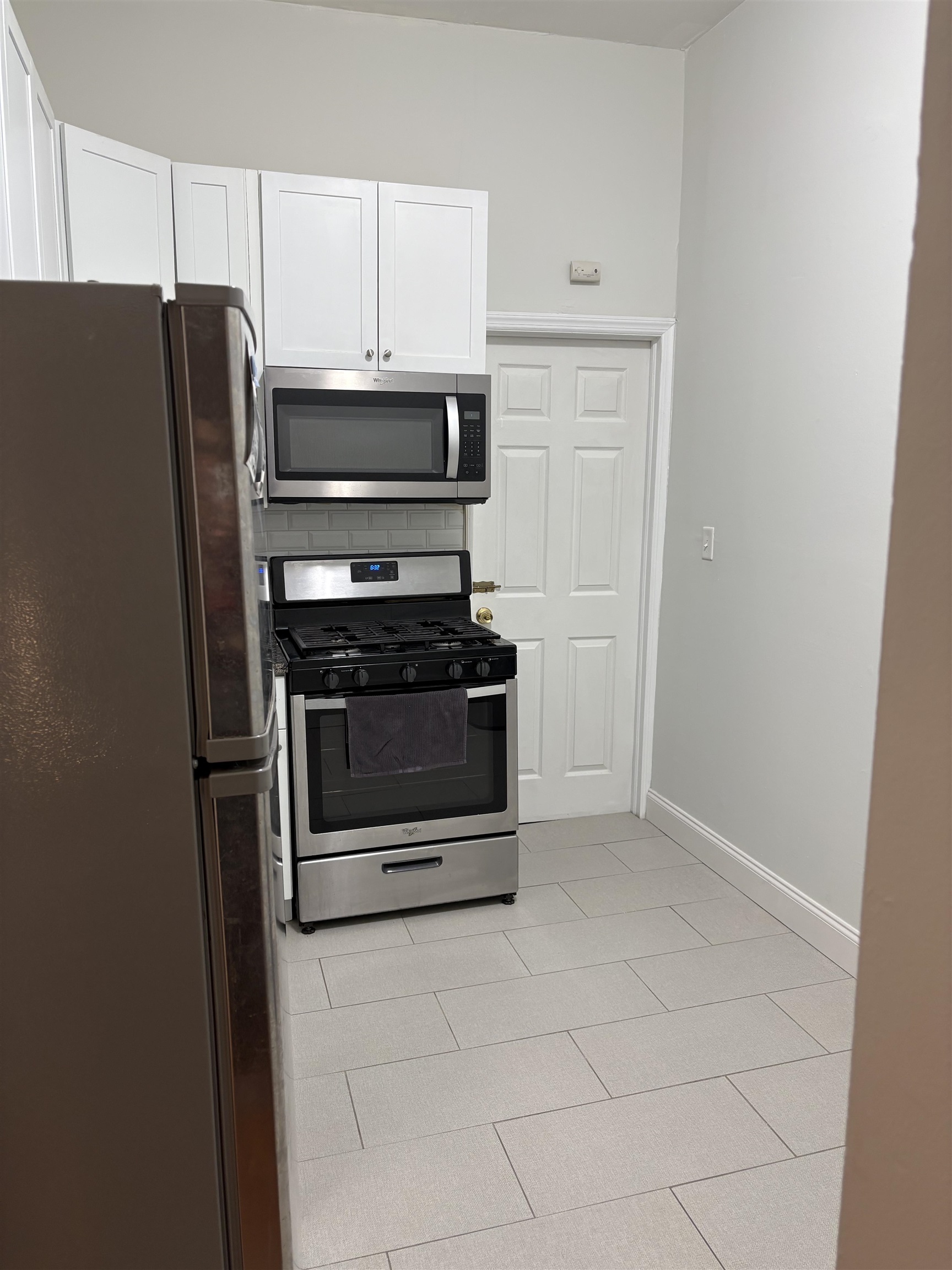 102 Washington Street, Unit 4D Hoboken, NJ 07030 - Photo 15 of 30