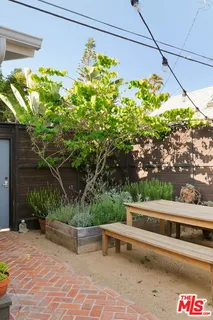 $2,695,000 | Undisclosed Address, Venice, CA 90291