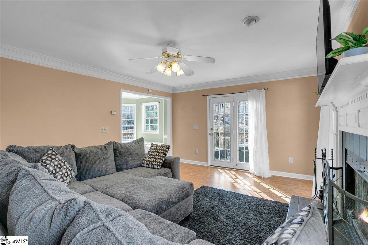 13 Tilden Court Simpsonville, SC 29680 - Photo 3 of 46