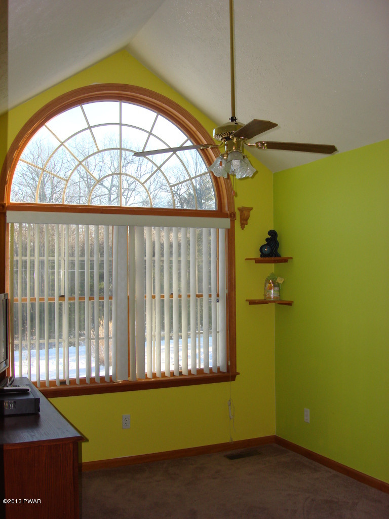 112 Chestnut Hill Road Shohola, PA 18458 - Photo 19 of 24