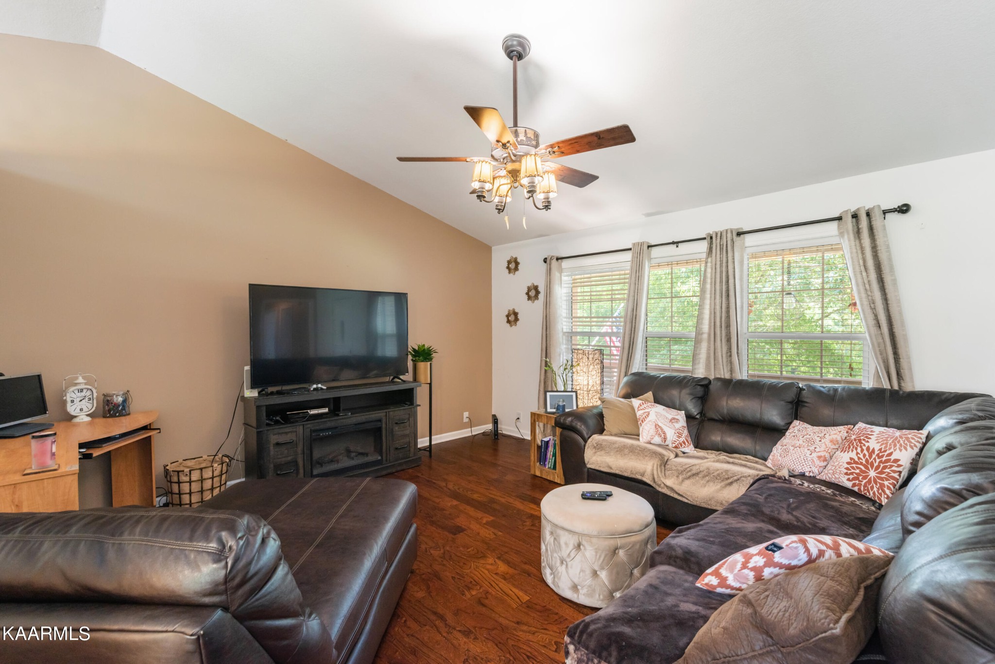 1584 Bluff Road Harriman, TN 37748 - Photo 12 of 47 Gallery Image 12