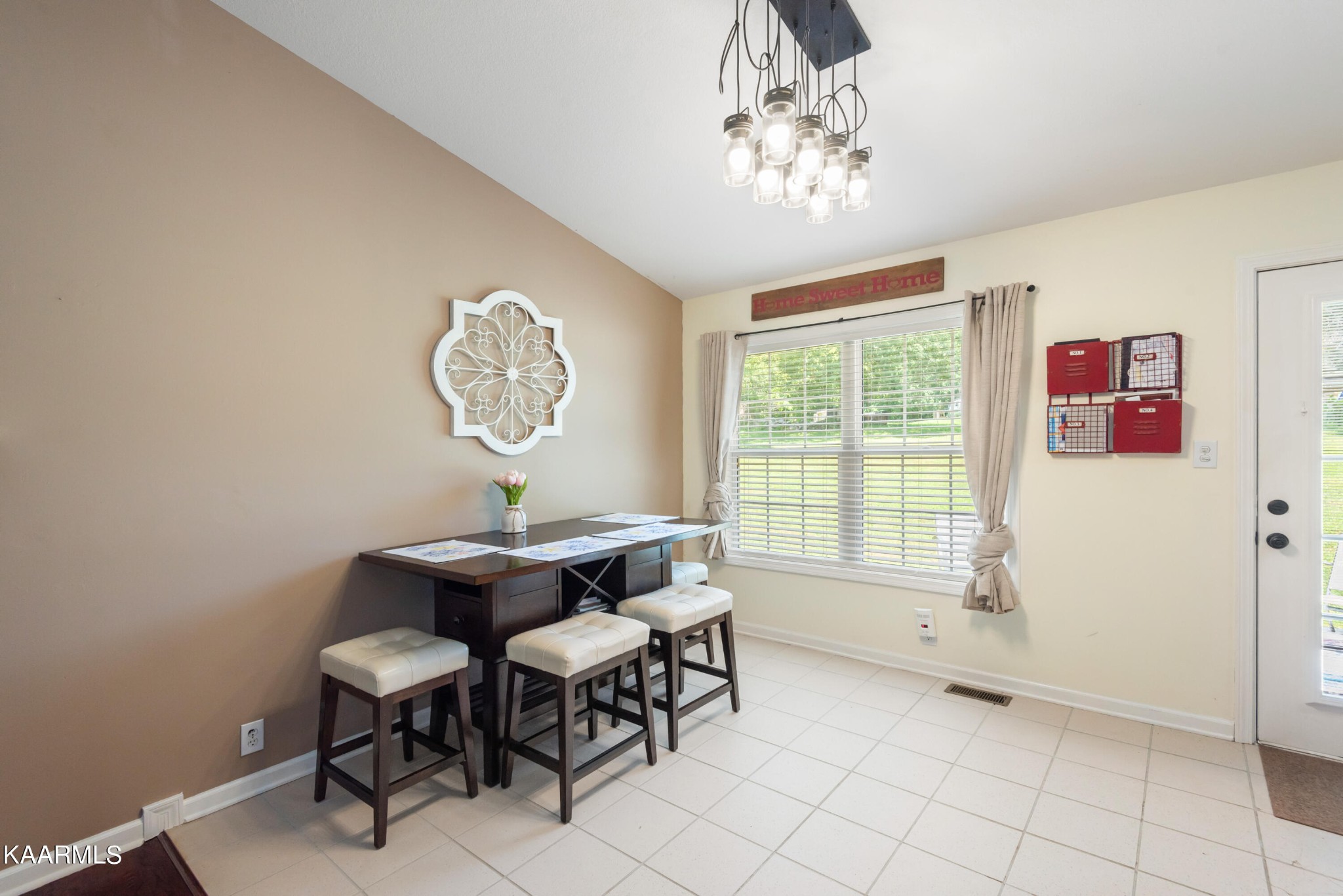 1584 Bluff Road Harriman, TN 37748 - Photo 15 of 47 Gallery Image 15