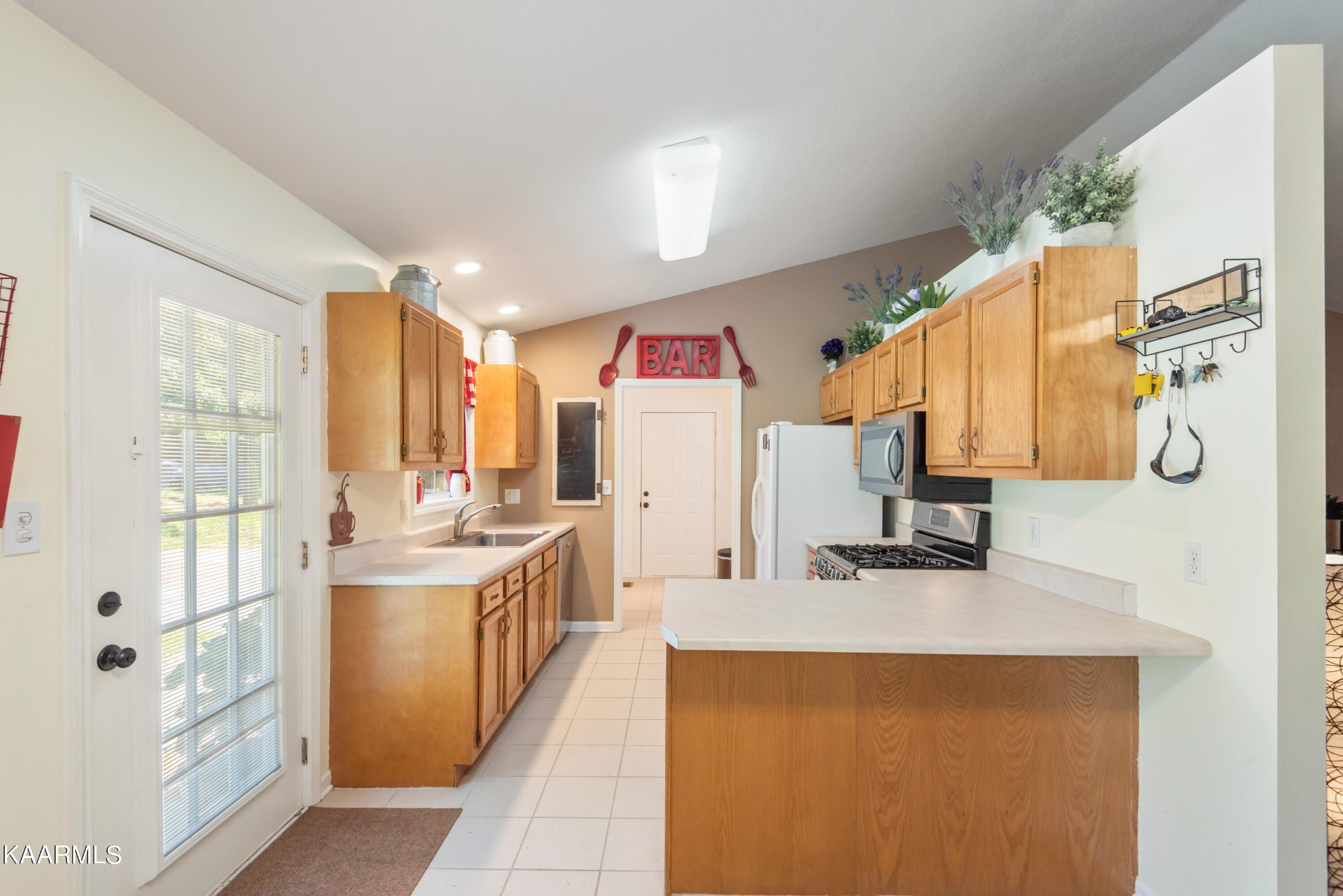 1584 Bluff Road Harriman, TN 37748 - Photo 17 of 47 Gallery Image 17