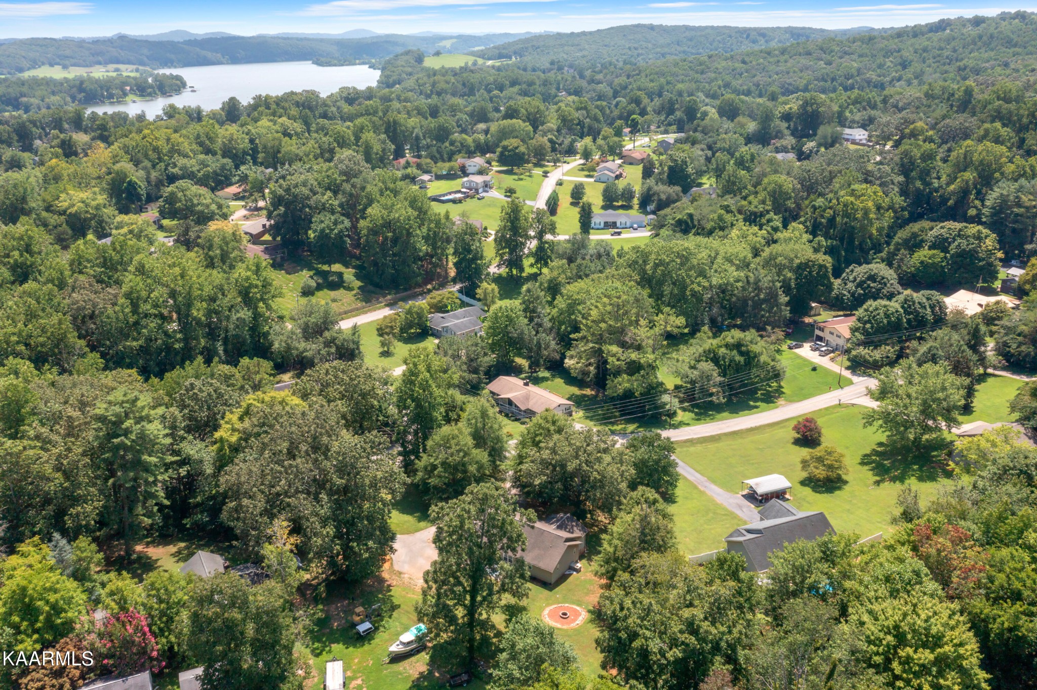 1584 Bluff Road Harriman, TN 37748 - Photo 7 of 47 Gallery Image 7