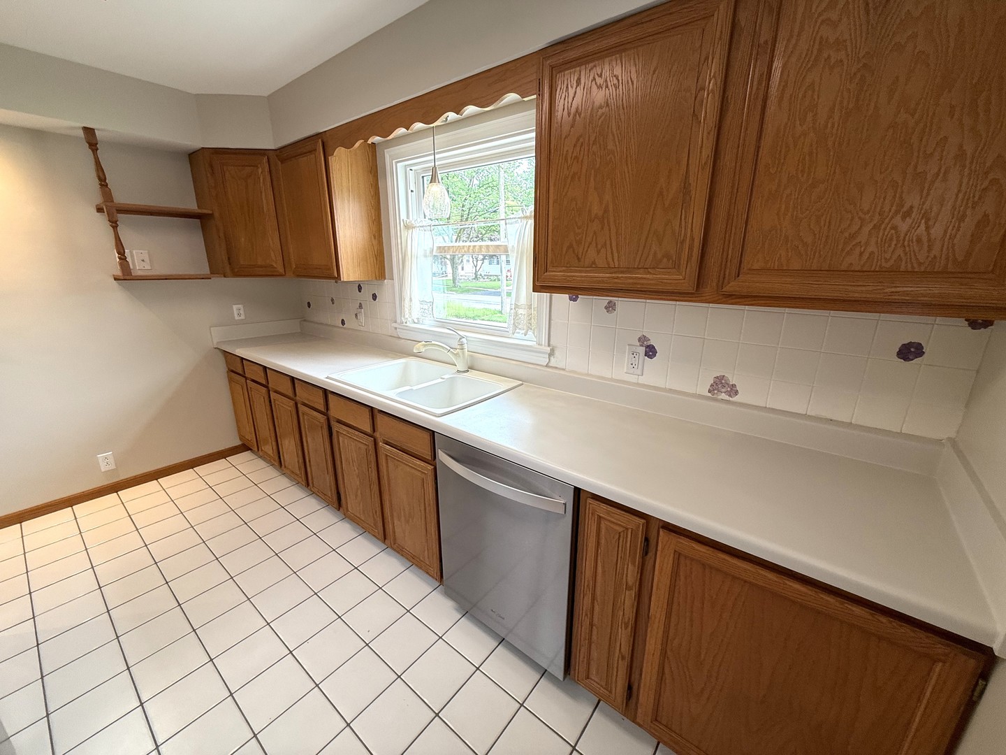 1234 Hickory Road Homewood, IL 60430 - Photo 4 of 36 Gallery Image 4