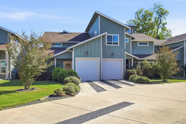 $2,850 | 1125 Walton Lane, Unit D, Austin, TX 78721