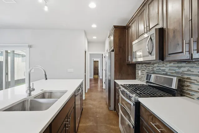 $2,850 | 1125 Walton Lane, Unit D, Austin, TX 78721