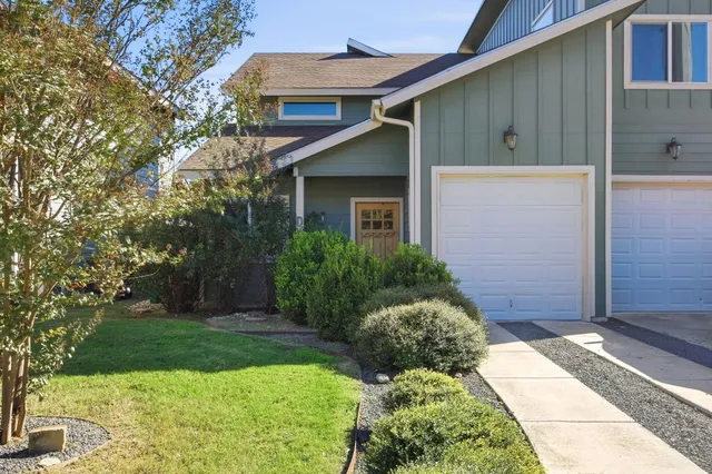 $2,850 | 1125 Walton Lane, Unit D, Austin, TX 78721